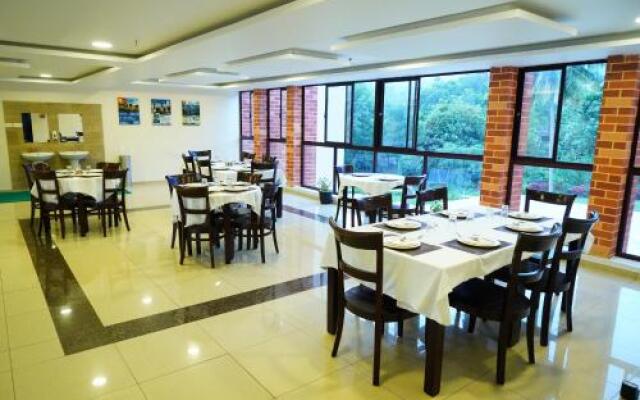 Esakki Resort Fivefalls