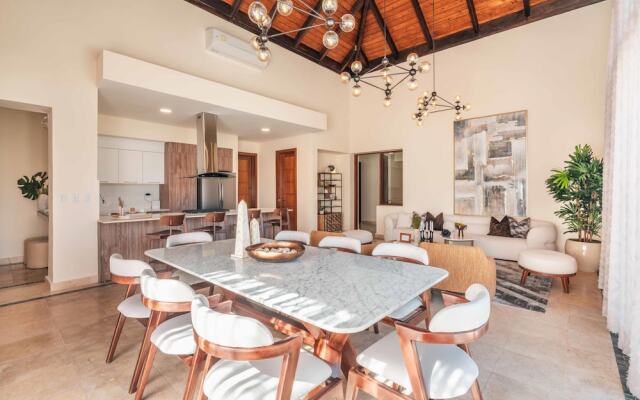 Modern Villa w Pool bbq at Green Village ABB