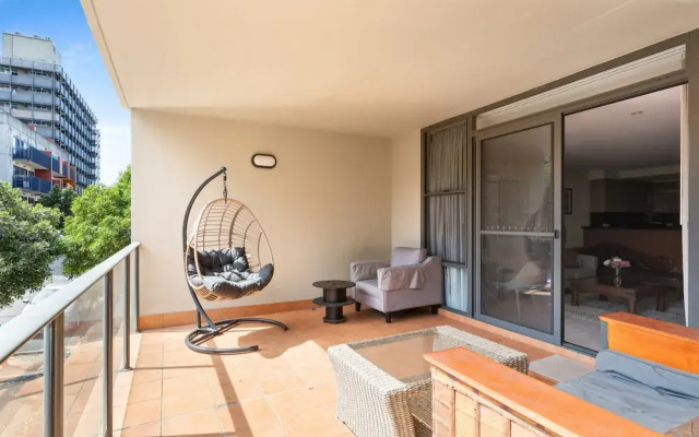 Stylish 1-bed in the Heart of Sydney's Inner West