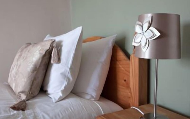 Gyves Guest House