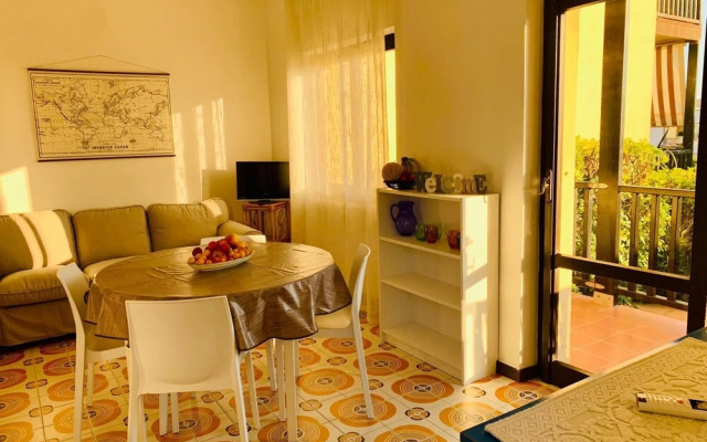 Beachfront Three Room Apartment With Garden Ostrica