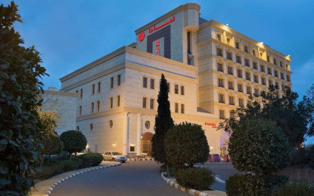 Ramada Al Hada Hotel And Suites