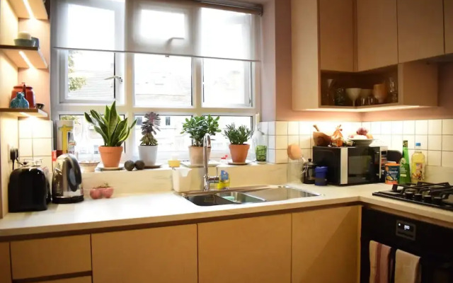 2 Bedroom Apartment in West London