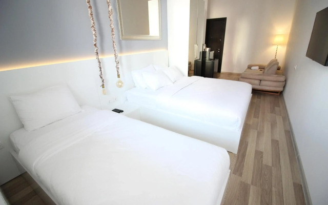 Super Luxury Apartments