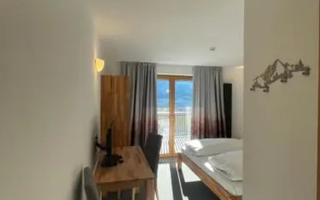 Hotel Larch