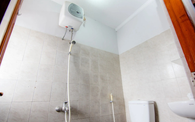 Embe Enem Homestay by ZUZU