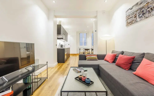 Cosy Apartment - 1br/4p - Near Champs-elysees