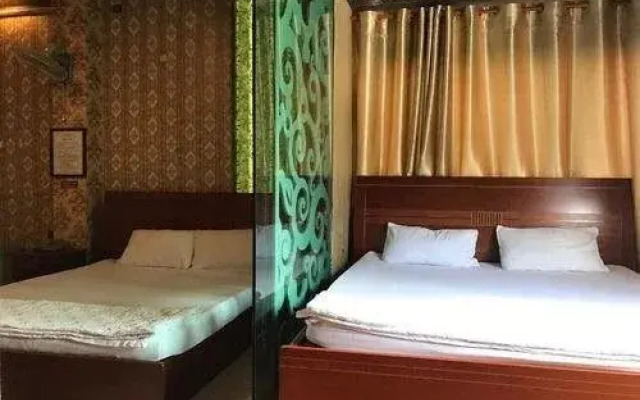 Vyvy Airport Hotel