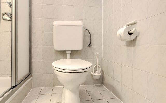 Plush Apartment in St. Kanzian am Klopeinersee with Sauna