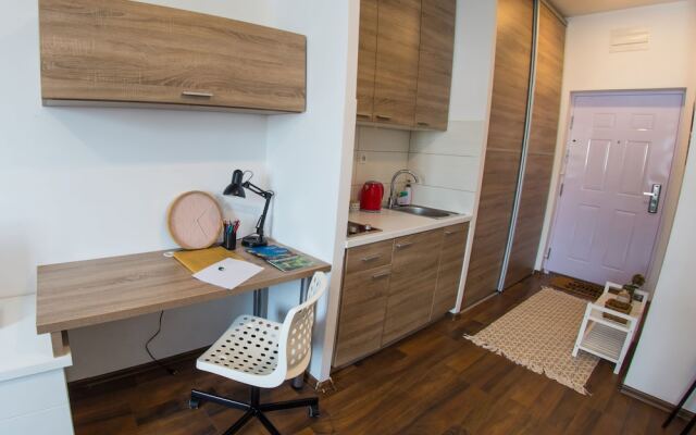 Green Leaf Apartment