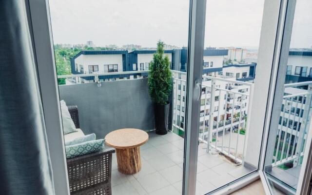 Silk Apartment - Netflix - Parking