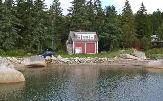 Boathouse - One Bedroom Apartment