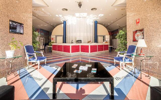 Hotel Abades Manzanil