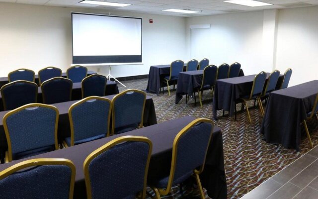 Holiday Inn Express Hotel & Suites Blythewood by IHG