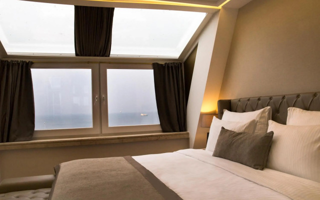 Hotel Mina – Special Class