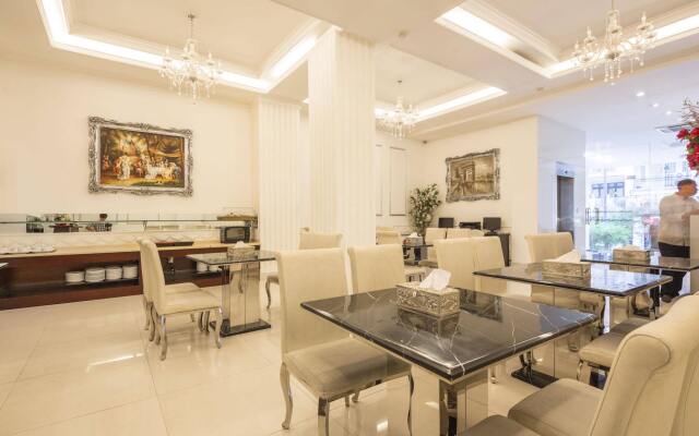The White Hotel 1
