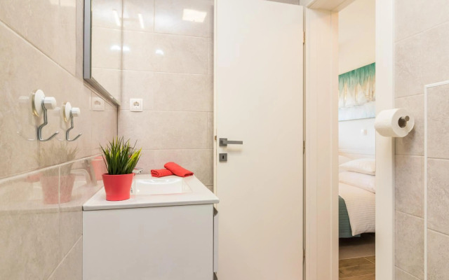 NEW Superb 4 stars heated Barbieri app near the sea