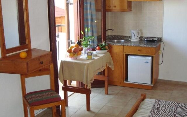 Arkadi Apartments