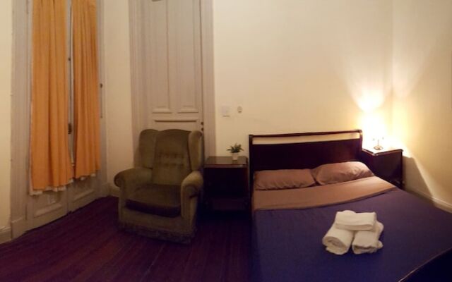 Voyage Recoleta Hostel