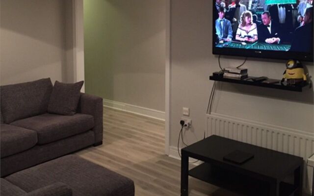 1 Hogans SQ