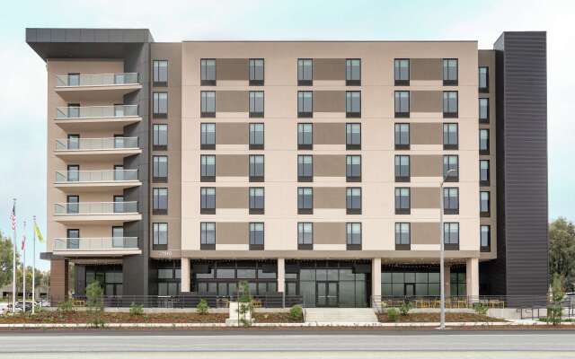 Home2 Suites By Hilton Woodland Hills