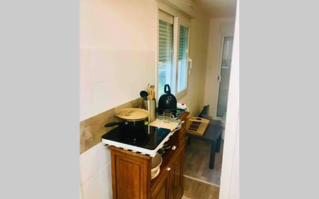 Refuge des voyageurs - chambre suite et cuisine en rdc