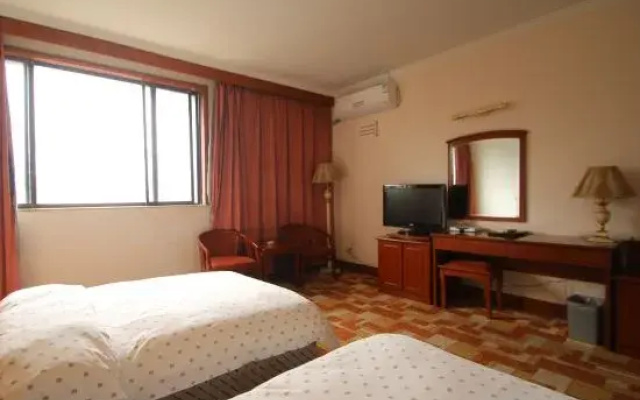 Changcheng Hotel