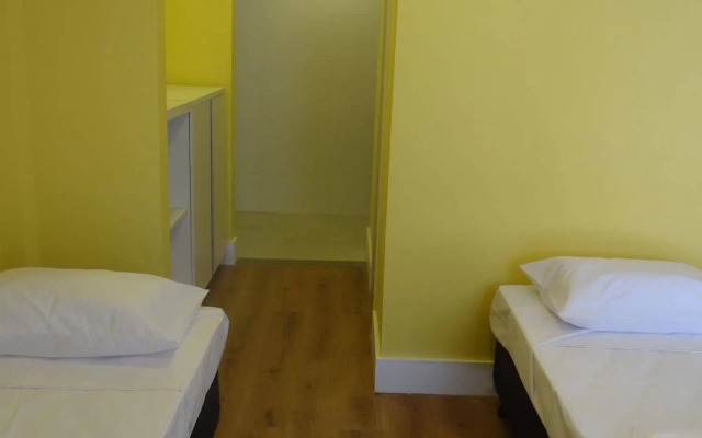 Vertical Hostel