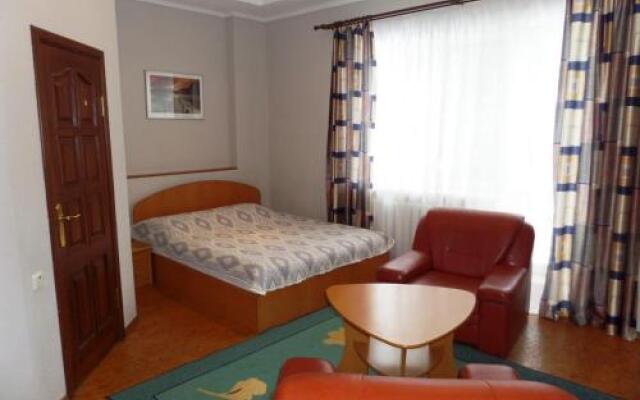 Hotel on Lyubimova 3A