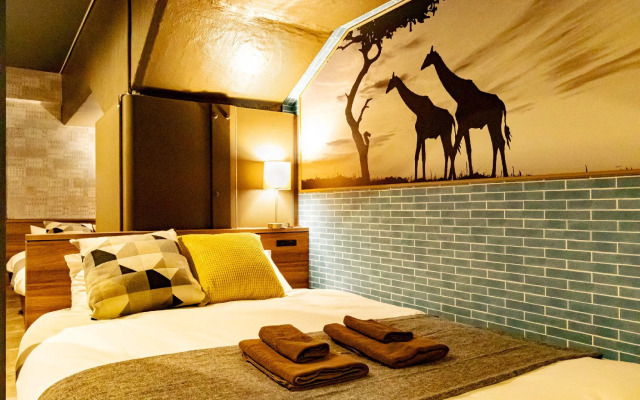 Under Railway Hotel Akihabara