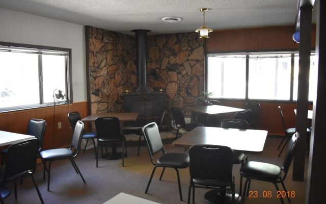 White Chief Mountain Lodge