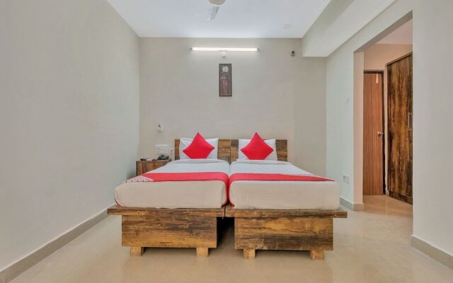 OYO 11969 Lotus Grand