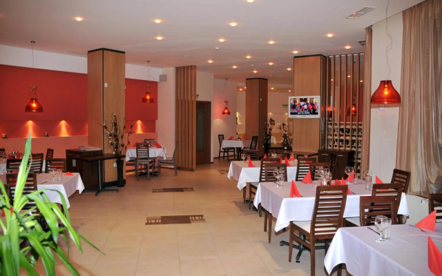 Villa Park Mountain Residence