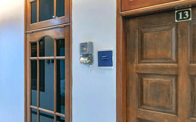 RedDoorz near Pasar Atom Mall