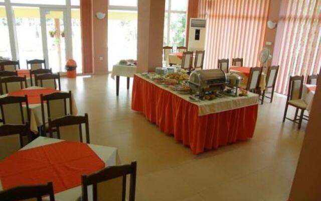 Family Hotel Dayana Beach