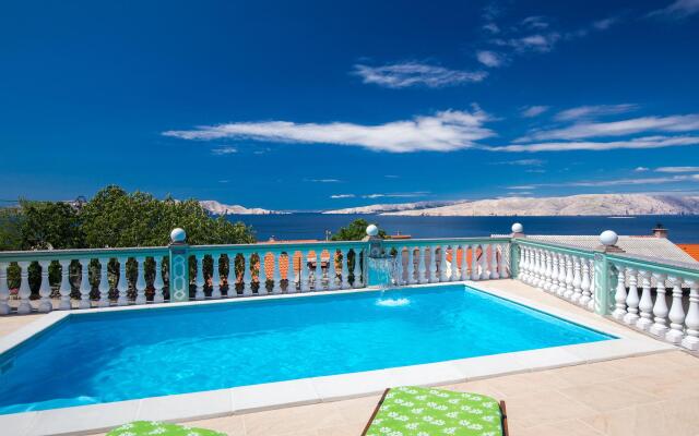 Apartment in Senj Lika-karlovac With Private Pool