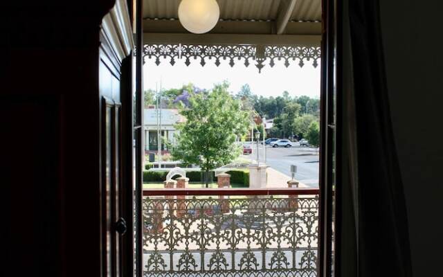 Vandenberg Hotel Forbes