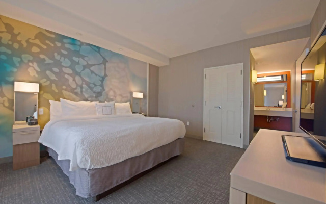 Courtyard Westbury Long Island