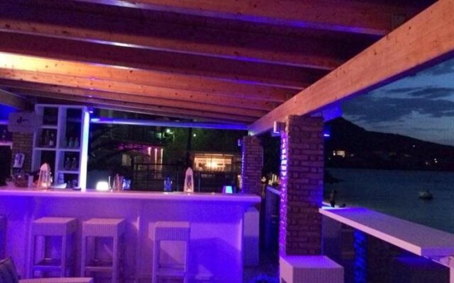 Rodini Beach Hotel