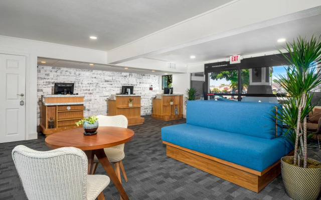 Carlsbad By The Sea Hotel