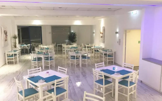 Lantiana Gardens ApartHotel