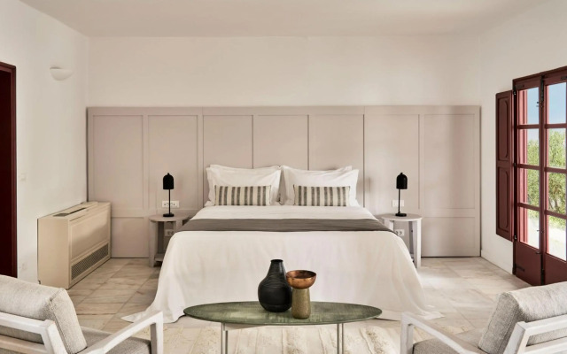 Vedema, a Luxury Collection Resort, Santorini