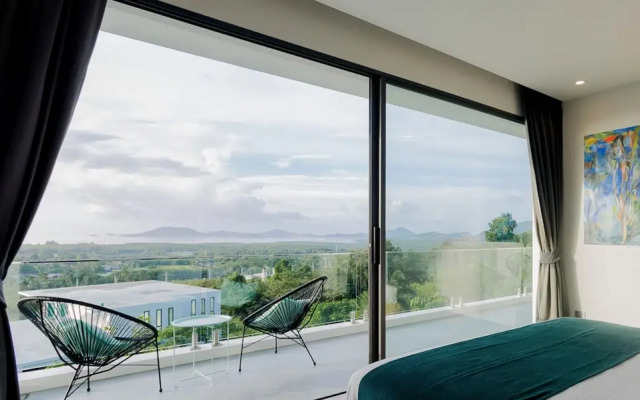 Yamu Hills Panoramic Ocean View 6 Bed Luxury Vila