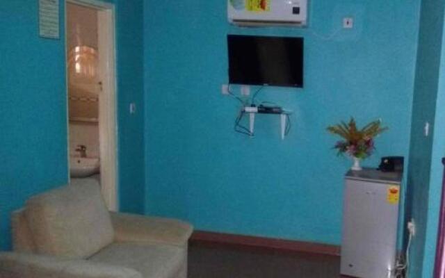Money Goes Hotel