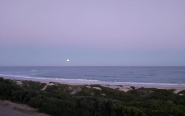 The Sparrow's Nest Beach-Front Self-catering