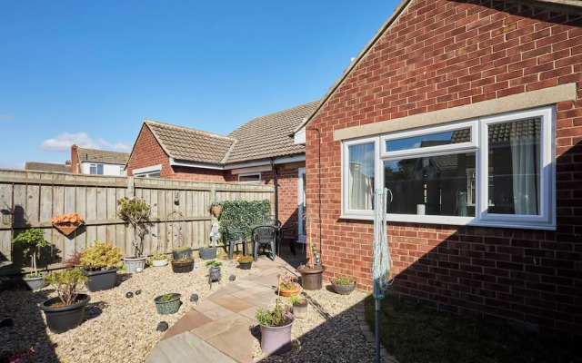 Host Stay White Rose