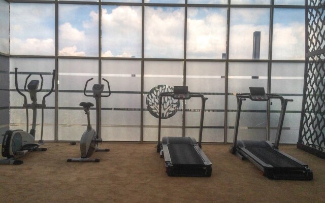 Sophisticated Studio at The Oasis Apartment