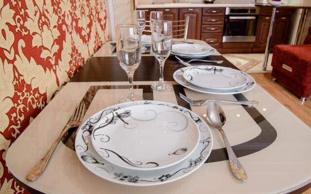 Золотой ключ на улице Авиаторов 25