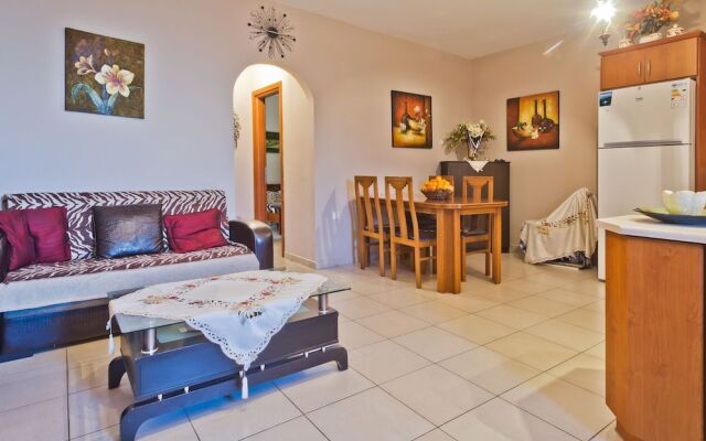 One Bedroom Apartment