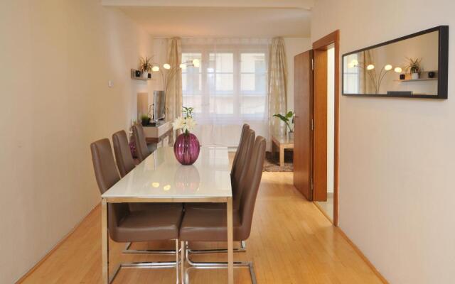 Selinor Old Town Apartments